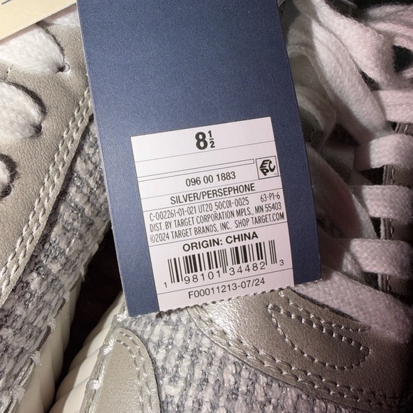 Universal Thread silver metallic & white tweed sneakers size 8 1/2 - Picture 4 of 6